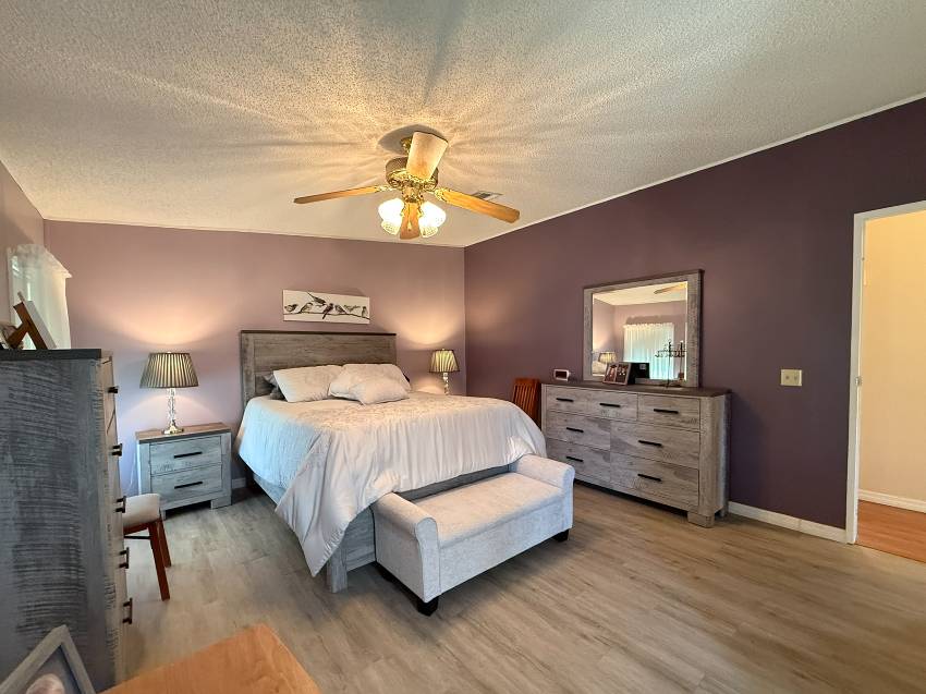 8104 Lake View Dr S a Ellenton, FL Mobile or Manufactured Home for Sale